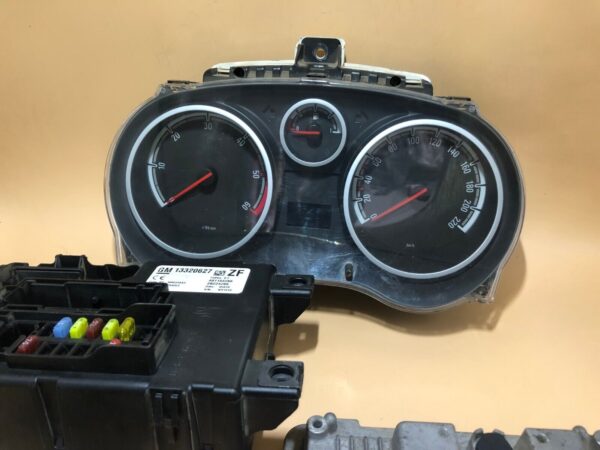 KIT ACCENSIONE CENTRALINA MOTORE OPEL CORSA D 1.3D 07-14 / 0281017364 / 55577463 - immagine 4