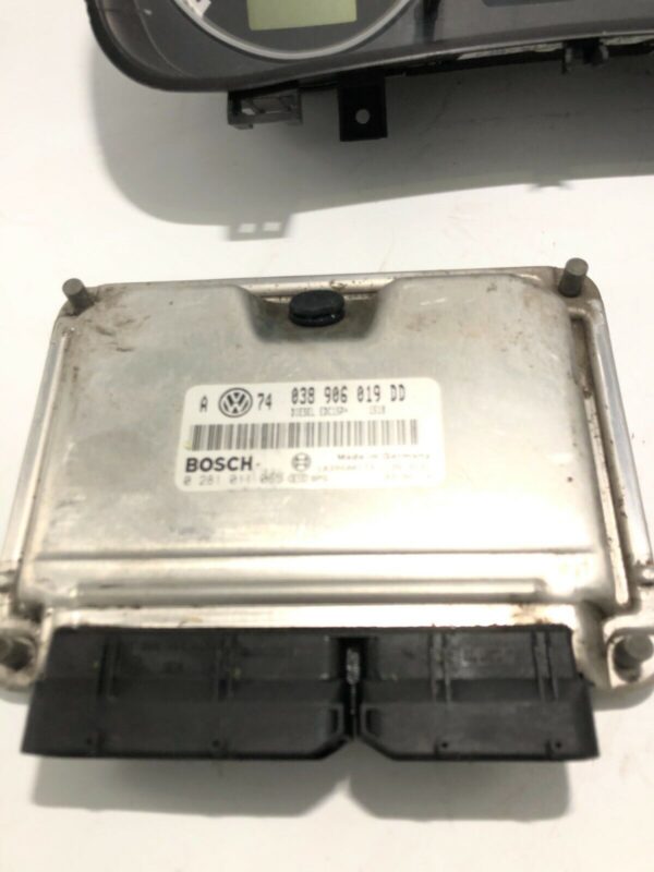 KIT ACCENSIONE CENTRALINA BLOCCHETTO VOLKSWAGEN Golf 4 1.9 D COD: 038906019DD - immagine 2