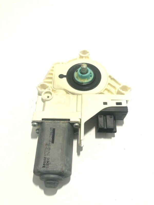 MOTORINO ALZACRISTALLI ANTERIORE DESTRO AUDI Q7 COD: 4L0959802B