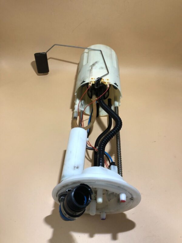 POMPA CARBURANTE FIAT IVECO DAILY 2.3 2014 codice 0137909908
