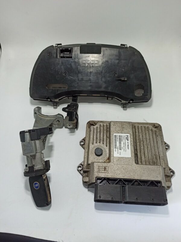 Kit accensione centralina Fiat Grande Punto 2006 1.3MJTD codice 51796241 - immagine 4
