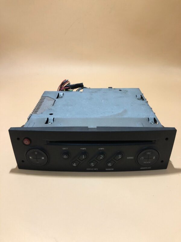 AUTORADIO STEREO LETTORE CD RENAULT GRAND MODUS 2004 AL 2013 codice 8200633624