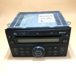RADIO AUTORADIO VW VOLKSWAGEN GOLF TOURAN PASSAT CODICE 1K0035186AD / LEGGI