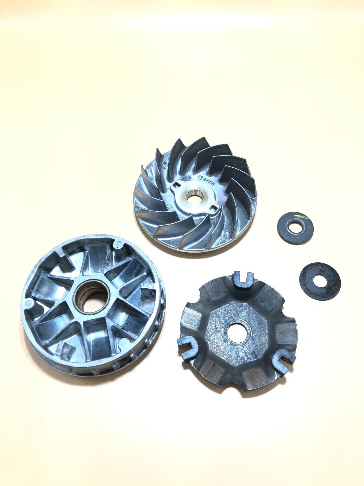 VARIATORE PULEGGIA MOBILE VOLANTINO PIAGGIO MEDLEY 125 150 2016 AL 2019