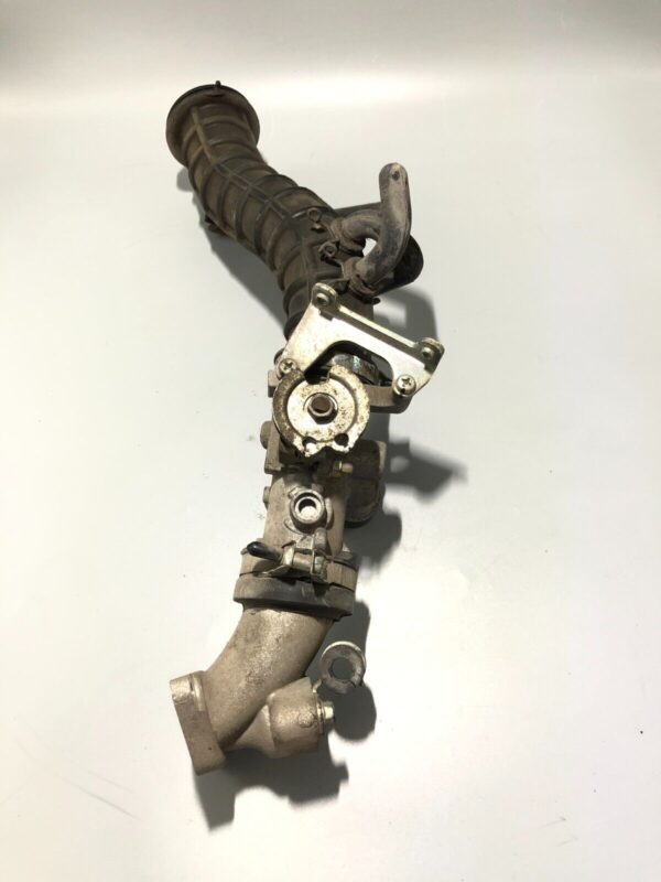 CORPO FARFALLATTO COLLETTORE YAMAHA MAJESTY S 125 2014 2015 2016 - immagine 3
