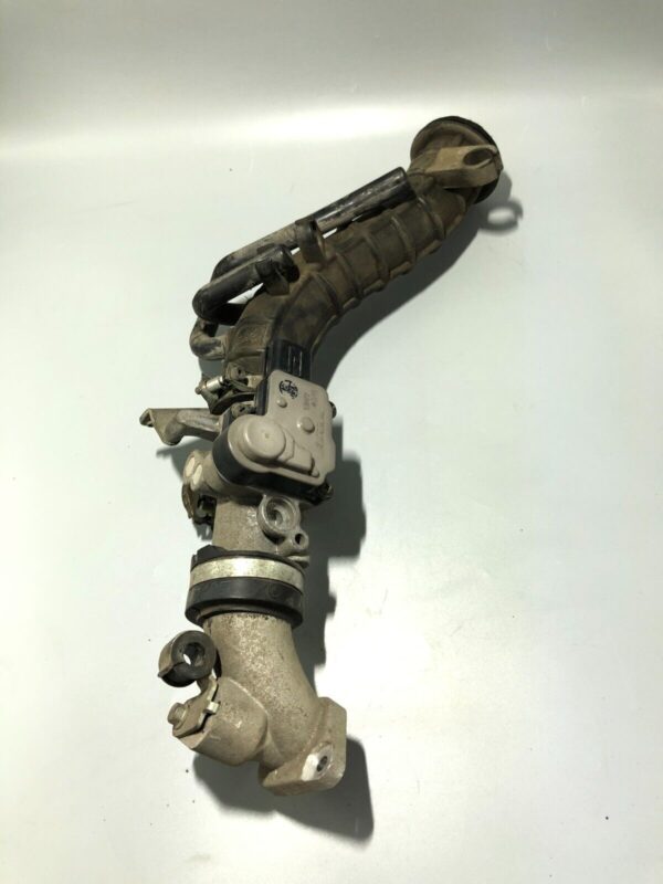 CORPO FARFALLATTO COLLETTORE YAMAHA MAJESTY S 125 2014 2015 2016