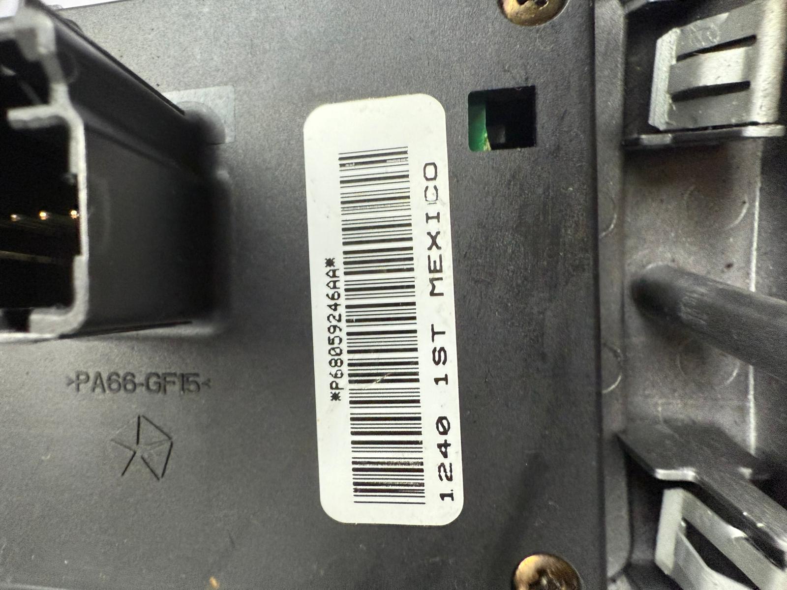 1DT63TRMAA PULSANTIERA COMANDI CHRYSLER GRAND VOYAGER, DODGE GRAND CARAVAN 2008 AL 2011 1ED37TRMAA - immagine 3
