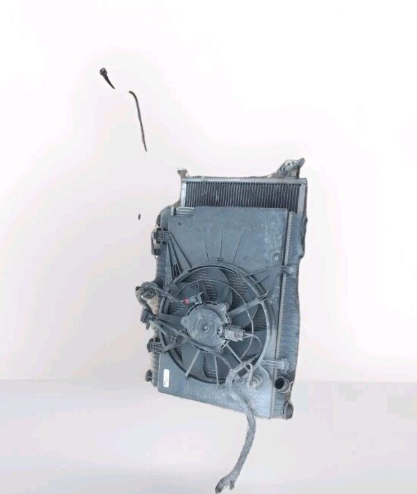 8V51-8C607-CG RADIATORE ACQUA A/C ARIA VENTOLA  FORD FIESTA  DIESEL 2008 AL 2017 - immagine 3