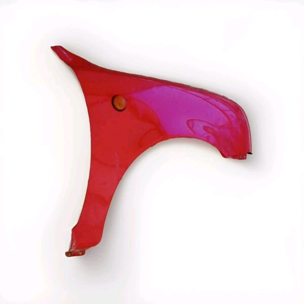 PARAFANGO ANTERIORE DESTRO ORIGINALE NISSAN MICRA K11 1 SERIE 1993 -1997 ROSSO