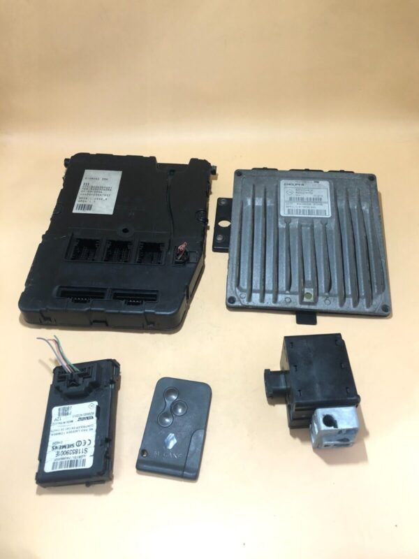 KIT ACCENSIONE CENTRALINA RENAULT MEGAN 2° 1.5 DIESEL COD: 8200334419 8200374152
