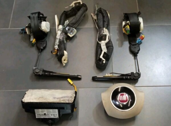 KIT AIRBAG VOLANTE CINTURE SICUREZZA  FIAT 500 312 2007 AL 2014 - immagine 3