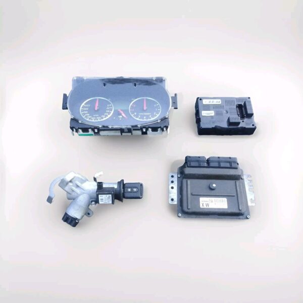 MEC37-300 KIT STRUMENTI CENTRALINA MOTORE NISSAN MICRA K12 1.2 BENZINA 2006