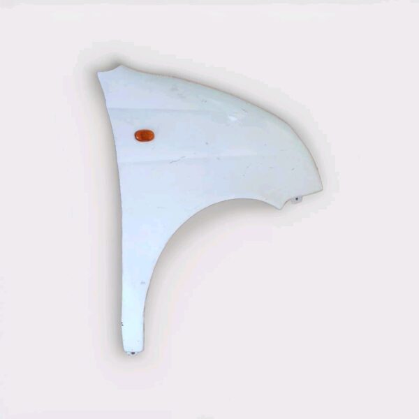 PARAFANGO ANTERIORE DESTRO DX ORIGINALE  DAEWOO MATIZ  1998 AL 2007 BIANCO