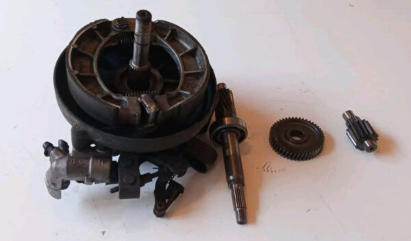 SET INGRANAGGI RUOTA POSTERIORE HONDA PANTHEON 125 150 2T 1998 99 2000 2001 2002 - immagine 5