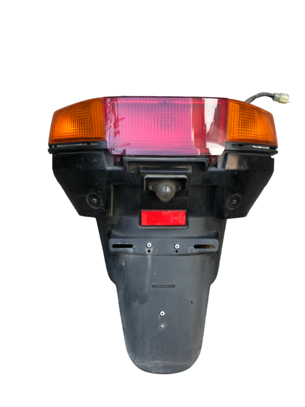 STOP FANALE PORTATARGA POSTERIORE YAMAHA MAJESTY 250 DX 1998 1999 2000 2001 2002