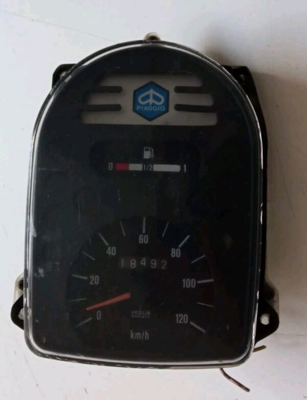 STRUMENTAZIONE CONTACHILOMETRI PIAGGIO VESPA COSA 125 150 200 1998 99 2000 2001 - immagine 4