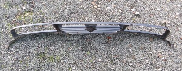 MASCHERINA GRIGLIA RADIATORE ANTERIORE ORIGINALE SUZUKI VITARA DAL 1992 AL 1998 - immagine 3