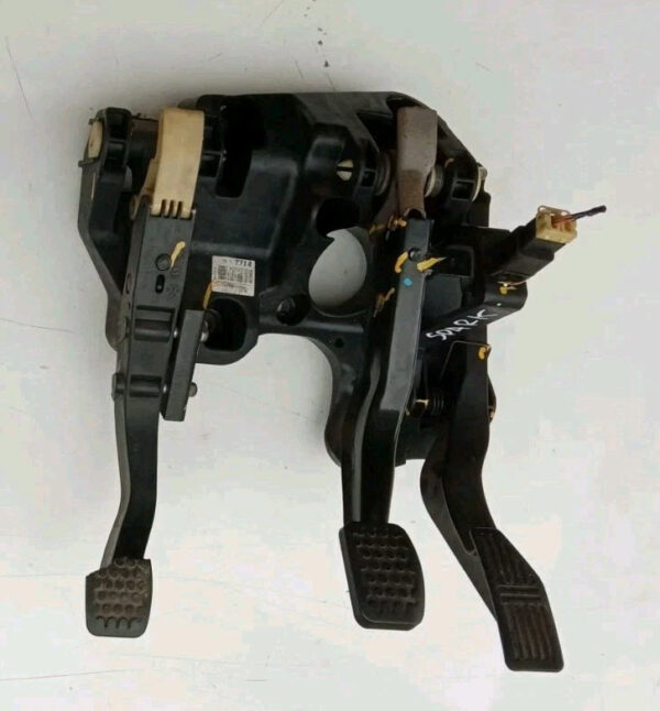 PEDALIERA COMPLETA FRENO FRIZIONE ACCELLERATORE CHEVROLET SPARK BENZIN 1 SERIE - immagine 3