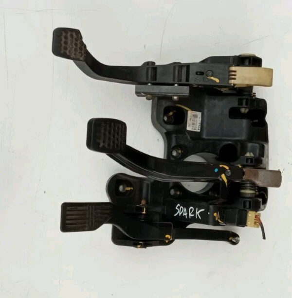 PEDALIERA COMPLETA FRENO FRIZIONE ACCELLERATORE CHEVROLET SPARK BENZIN 1 SERIE - immagine 4