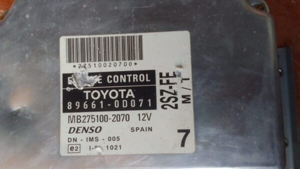 KIT COMPLETO TOYOTA YARIS DAL 1998 AL 2005 BENZINA CODICE CENTRALINA 89661-0D071 - immagine 3