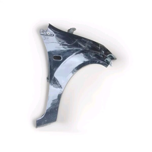 PARAFANGO ANTERIORE FORD FIESTA  2002 2003 2004 2005 NERO