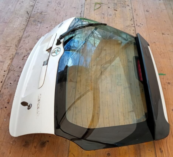 PORTELLONE COFANO POSTERIORE TOYOTA COROLLA 2000 AL 2007 BIANCO - immagine 5