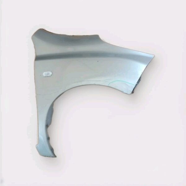 PARAFANGO FENDER ANTERIORE DESTRO DX  TOYOTA YARIS 2006 AL 2011 GRIGIO