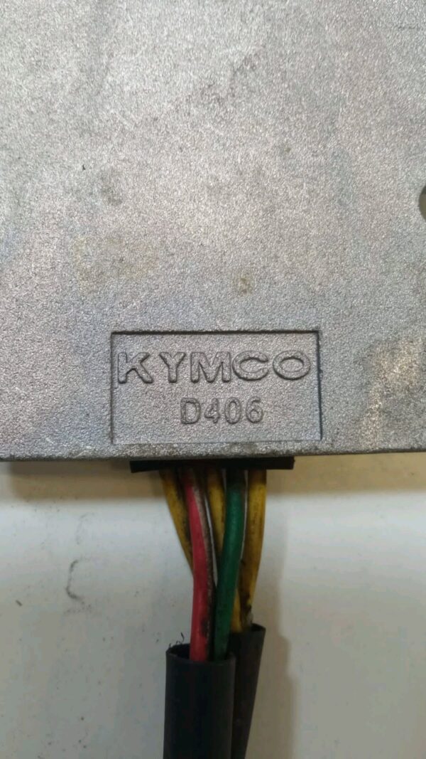REG-14 KED9 D406  REGOLATORE TENSIONE KYMCO DOWNTOWN 300  XCITING 400 500 - immagine 4
