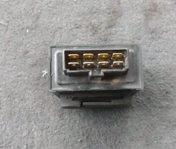 3YA-81950-00 G8R-40Y CENTRALINA ELETTRONICA YAMAHA MAJESTY 250 1999 AL 2006 - immagine 3