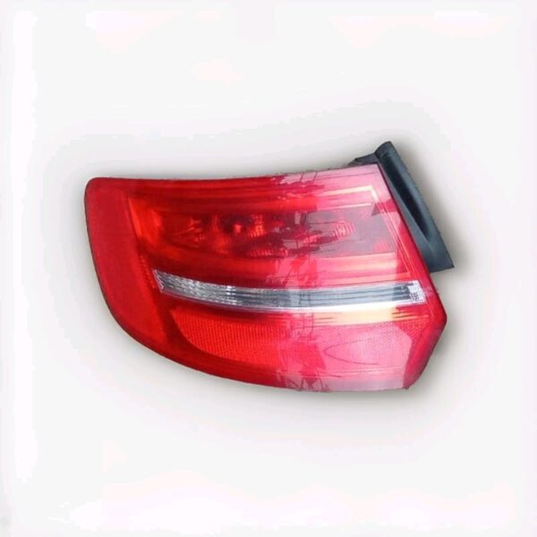 8P4945095E FANALE POSTERIORE STOP SINISTRO ESTERNO AUDI A3 8P 2009 2008 AL 2013