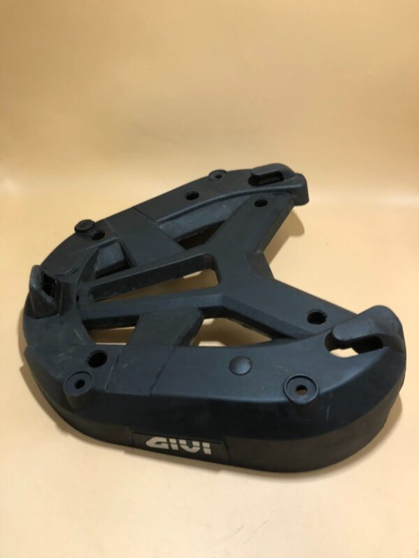 PIASTRA BAULETTO BAULE ATTACCO GIVI  UNIVERSALE PER BAULETTI MONOKEY - immagine 3