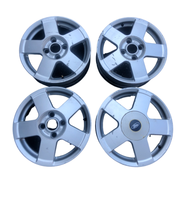 SET 4 CERCHI IN LEGA FORD FIESTA R15