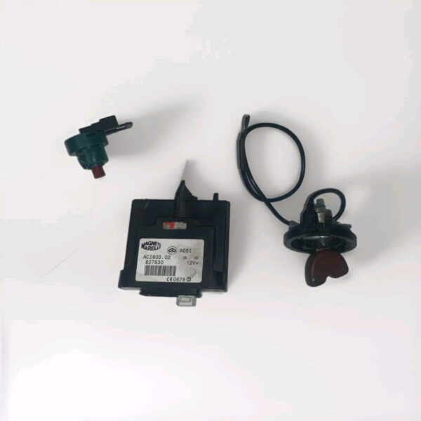 827830  KIT ACCENSIONE CENTRALINA CHIAVE  PIAGGIO LIBERTY 125 /  VESPA ET4 125