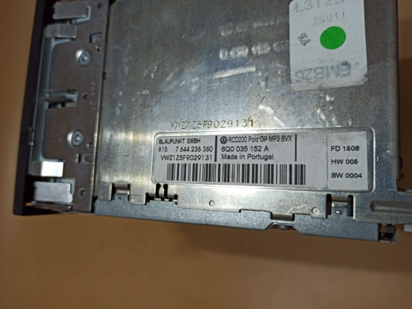 RADIO AUTORADIO LETTORE CD VW VOLKSWAGEN POLO 4 SERIE 2001 AL 2009 / 6Q0035152A - immagine 4