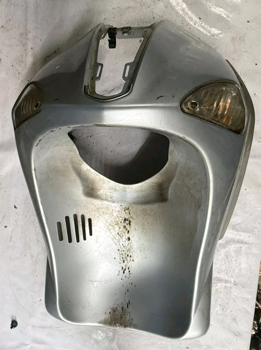 SCUDO FRECCE ANTERIORE PIAGGIO LIBERTY 50 125 150 2009 AL 2015 ARGENTO - immagine 2