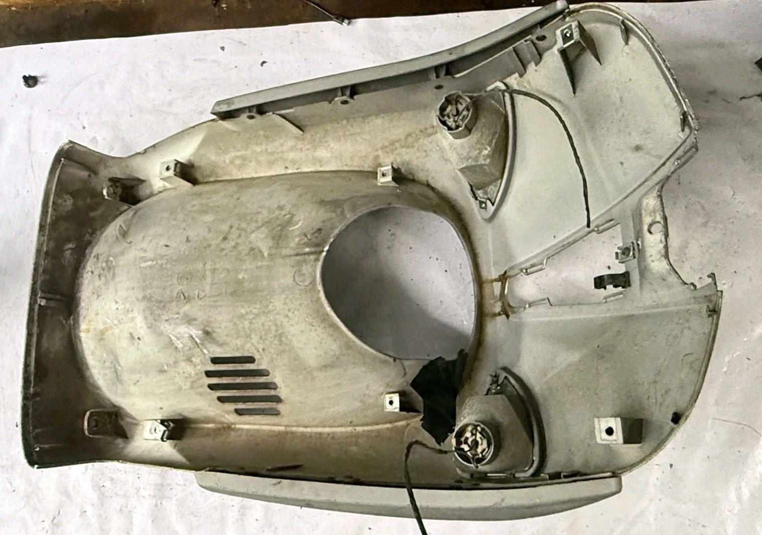 SCUDO FRECCE ANTERIORE PIAGGIO LIBERTY 50 125 150 2009 AL 2015 ARGENTO - immagine 5