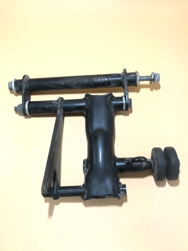 SUPPORTO MOTORE PIAGGIO LIBERTY 50 125 150 ABS 2016 2017 2018 2019 - immagine 3
