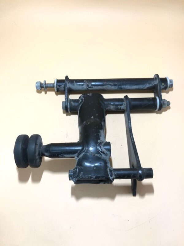 SUPPORTO MOTORE PIAGGIO LIBERTY 50 125 150 ABS 2016 2017 2018 2019